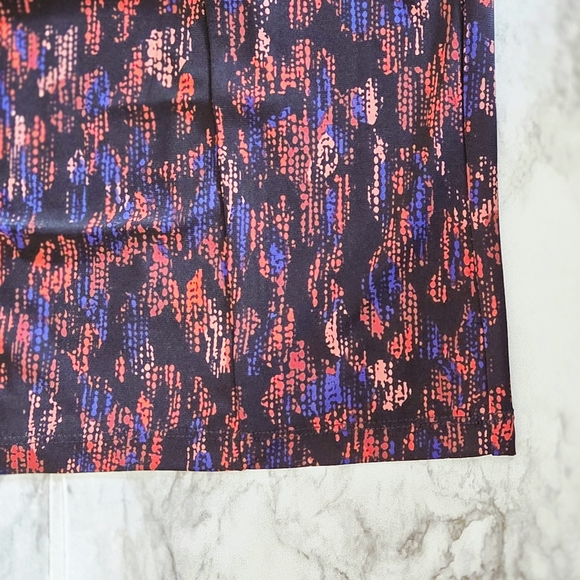 Nine West Long Sleeve Ruched Midi Dress - Picture 5 of 9